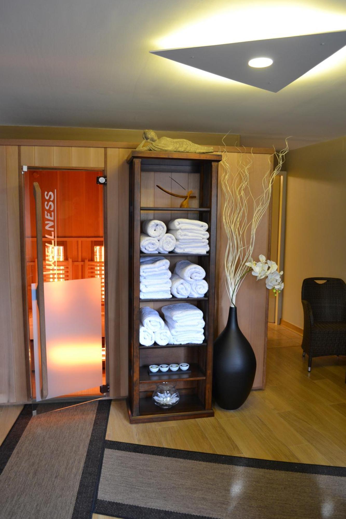 Hotel Spa Le Relais Des Moines Villersexel ภายนอก รูปภาพ